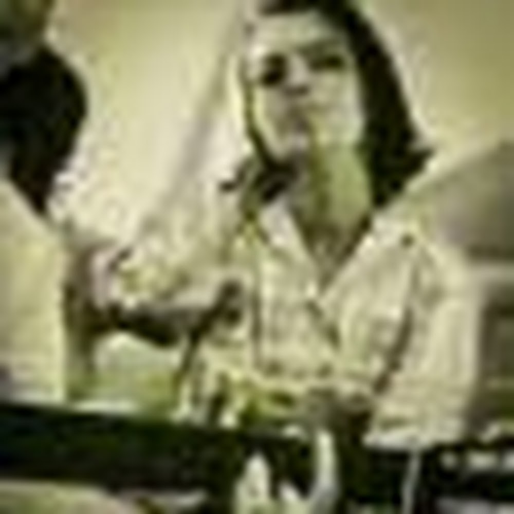 Meet your Posher, Esther